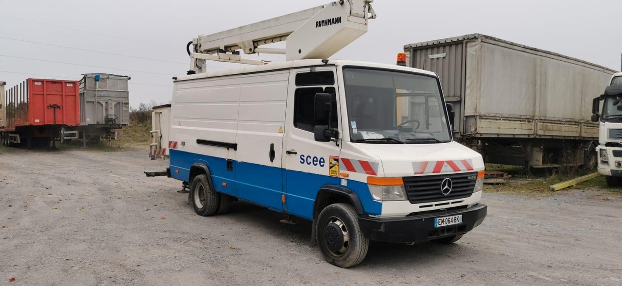 Mercedes-Benz VARIO 815 D 17 M - Truck with aerial platform: picture 1 Mercedes-Benz VARIO 815 D 17 M - Truck with aerial platform: picture 1