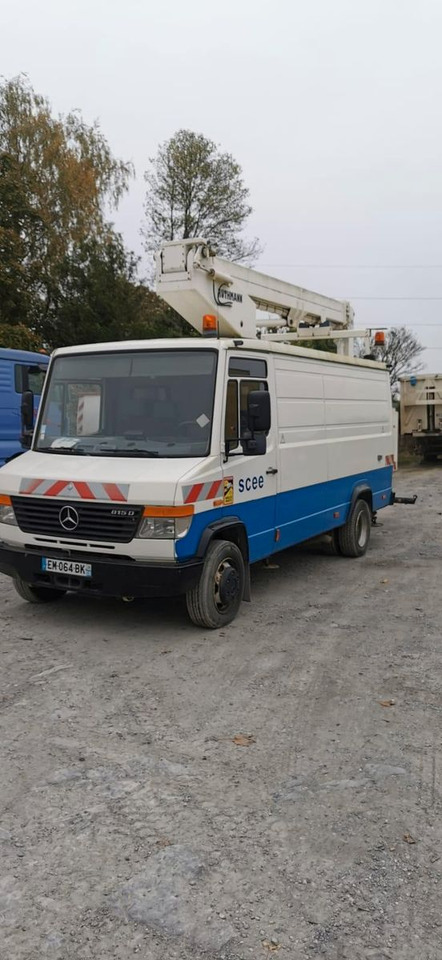 Mercedes-Benz VARIO 815 D 17 M - Truck with aerial platform: picture 4 Mercedes-Benz VARIO 815 D 17 M - Truck with aerial platform: picture 4
