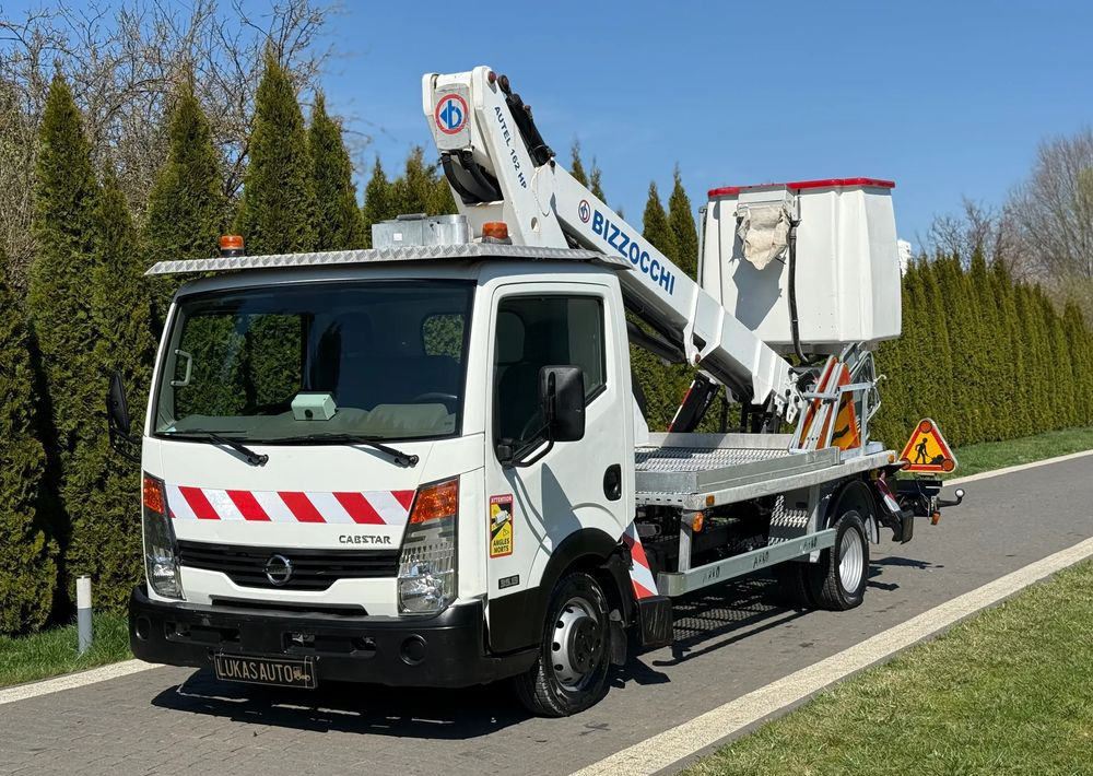 Nissan CABSTAR 16 M MANUAL - Truck with aerial platform: picture 1 Nissan CABSTAR 16 M MANUAL - Truck with aerial platform: picture 1