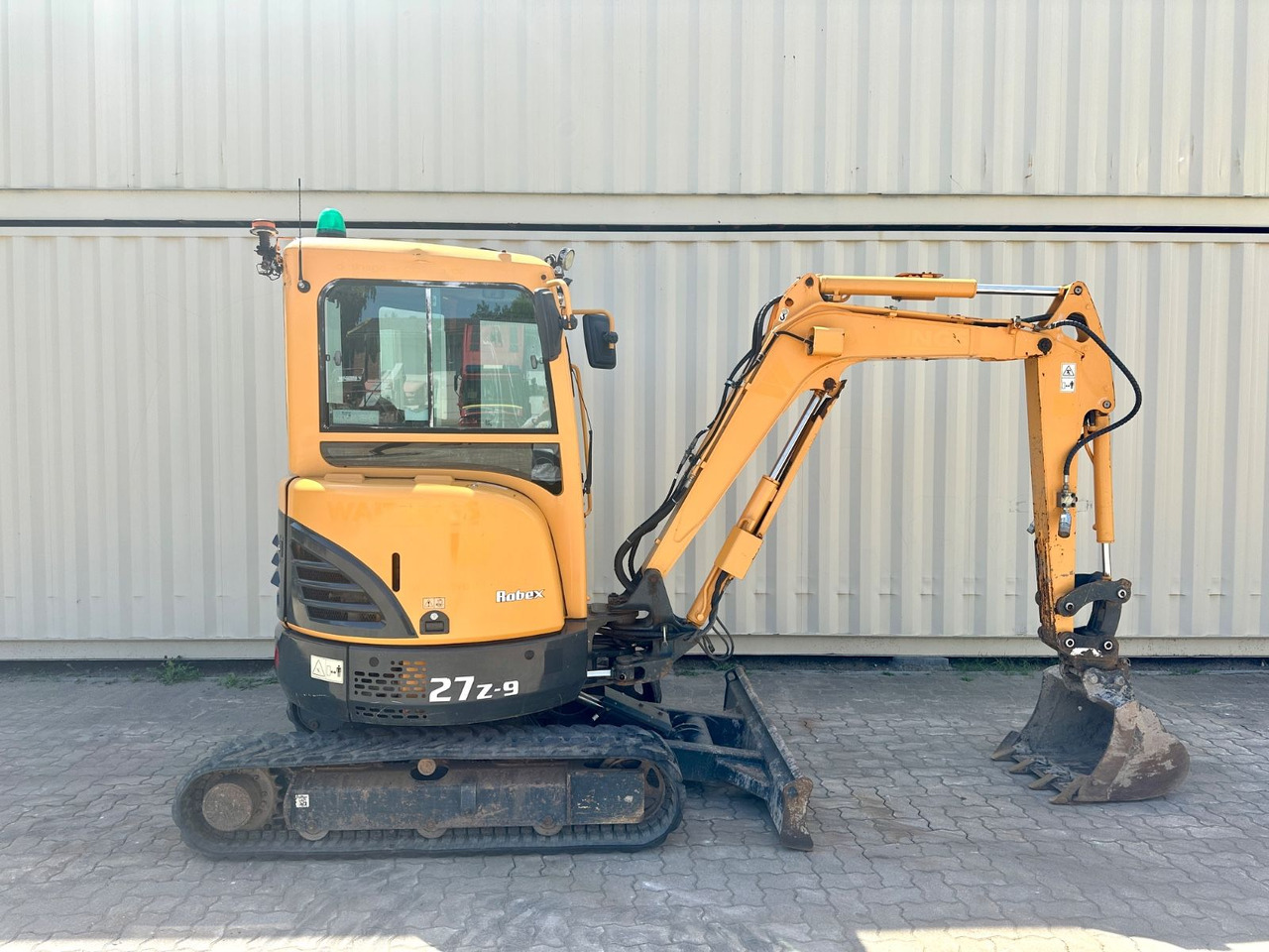Hyundai Robex27Z-9 / 2016 BJ / 2.700 H - Mini excavator: picture 5 Hyundai Robex27Z-9 / 2016 BJ / 2.700 H - Mini excavator: picture 5