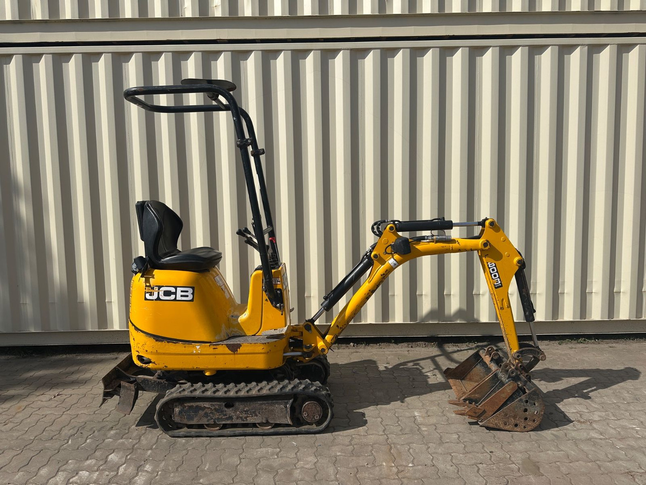 JCB 8008 CTS, 2019 BJ, 1.082 BH, 3 x Löffel - Mini excavator: picture 5 JCB 8008 CTS, 2019 BJ, 1.082 BH, 3 x Löffel - Mini excavator: picture 5