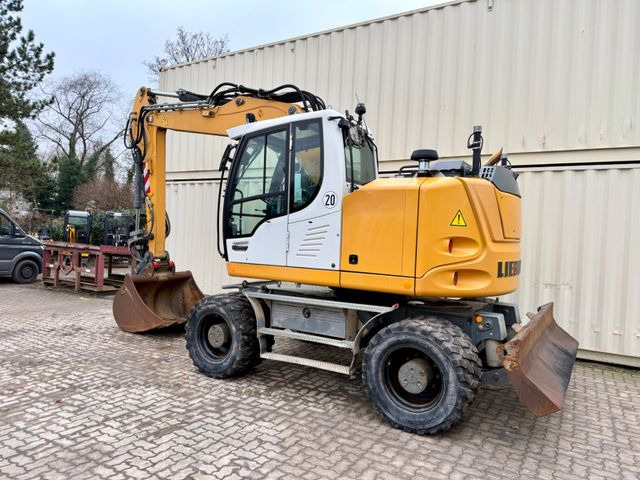 Liebherr A914 Compact / 2017 BJ / 9.979 H / OilQuick - Wheel excavator: picture 3 Liebherr A914 Compact / 2017 BJ / 9.979 H / OilQuick - Wheel excavator: picture 3