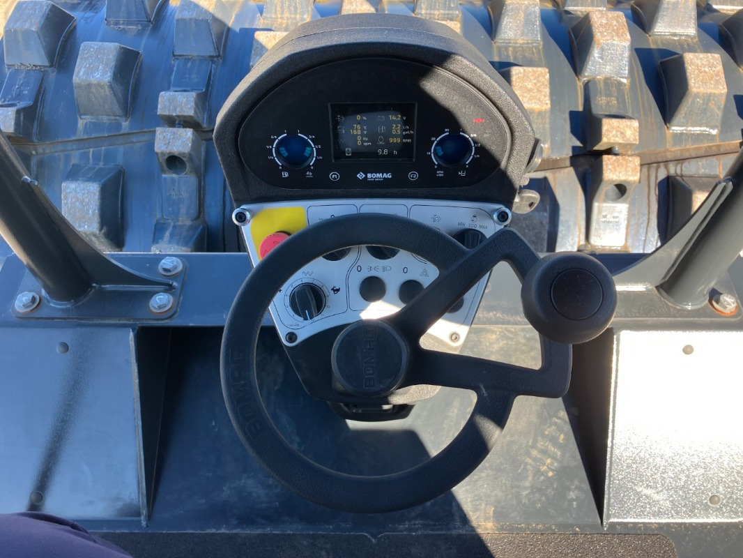 Compactor BOMAG DE BW 211 DH-5 Stage IV/TIER4f: picture 7