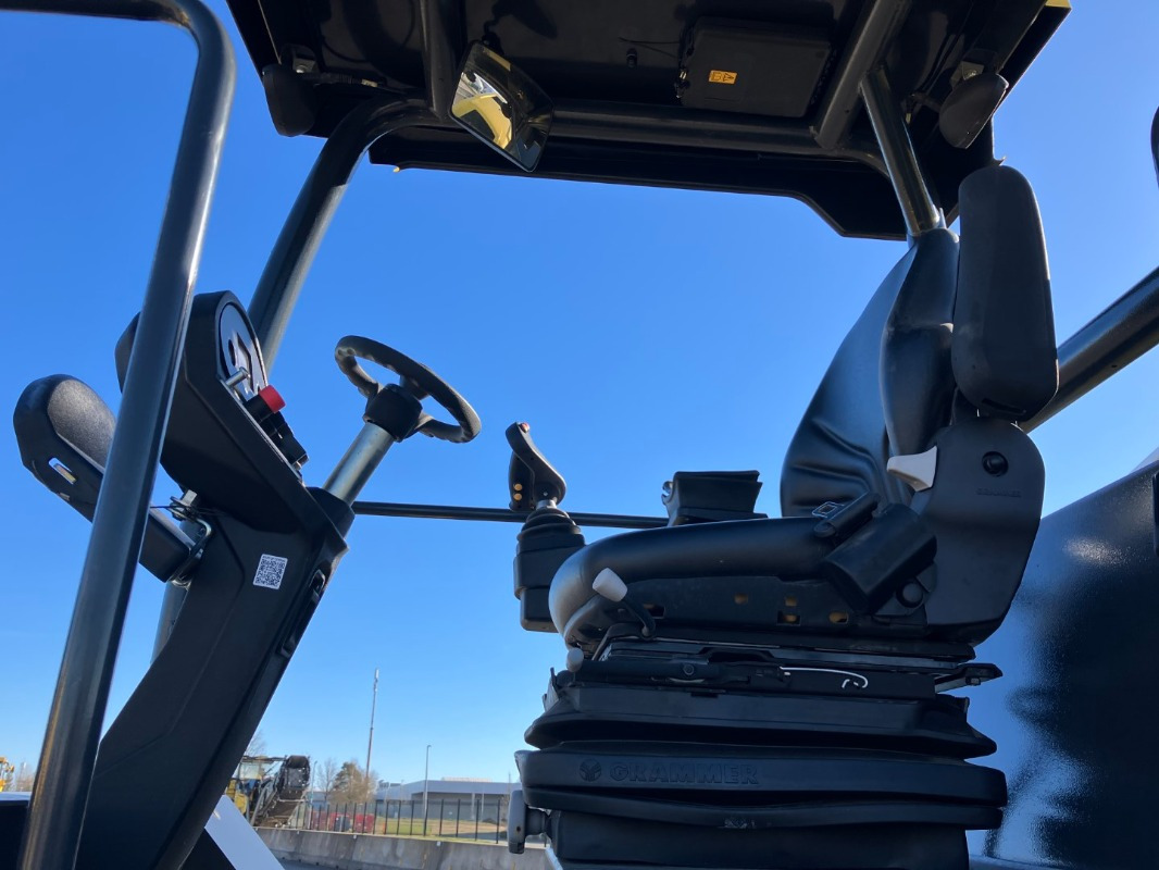 Compactor BOMAG DE BW 211 DH-5 Stage IV/TIER4f: picture 13