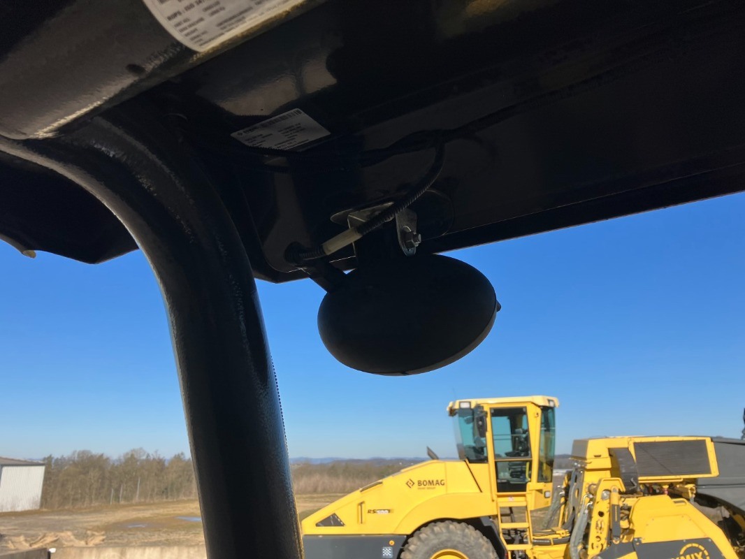 Compactor BOMAG DE BW 211 DH-5 Stage IV/TIER4f: picture 9