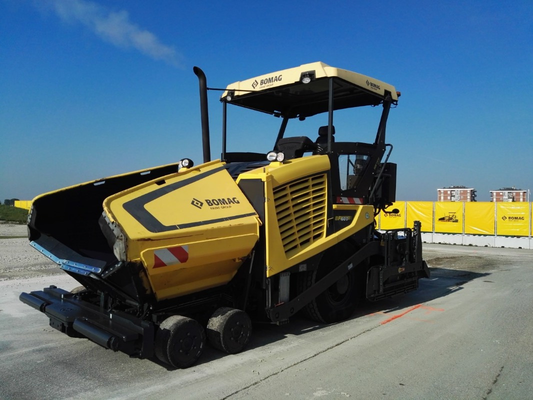 BOMAG IT BF 600 P-2 S500 Stage IV/Tier 4f - Asphalt paver: picture 1 BOMAG IT BF 600 P-2 S500 Stage IV/Tier 4f - Asphalt paver: picture 1