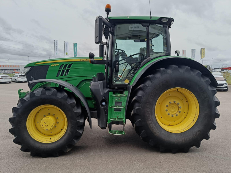 Farm tractor John Deere 6215R: picture 6