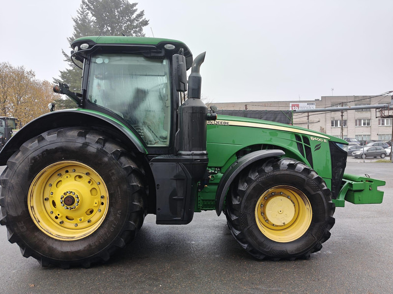 John Deere 8400R - Farm tractor: picture 2 John Deere 8400R - Farm tractor: picture 2