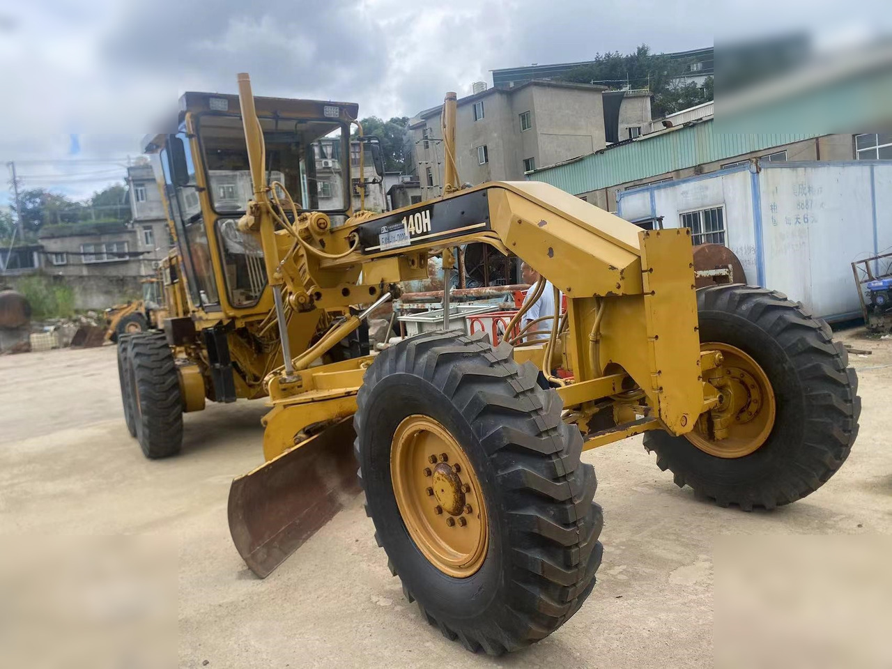 CATERPILLAR 140H - Grader: picture 3 CATERPILLAR 140H - Grader: picture 3