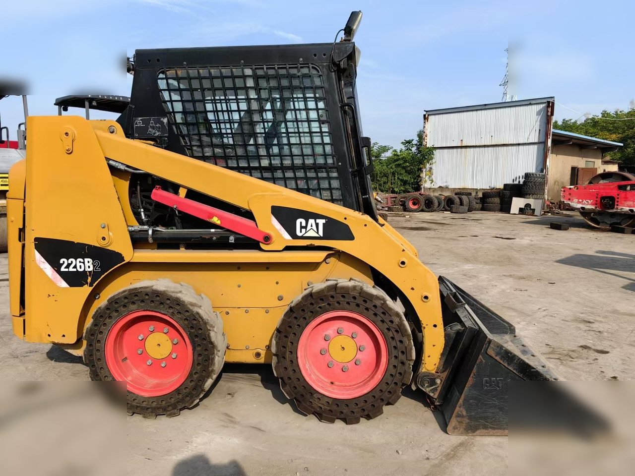 CATERPILLAR 226B - Skid steer loader: picture 1 CATERPILLAR 226B - Skid steer loader: picture 1