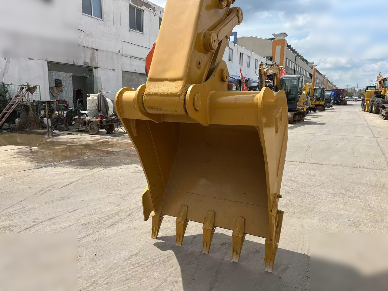 CATERPILLAR 320CL - Crawler excavator: picture 4 CATERPILLAR 320CL - Crawler excavator: picture 4