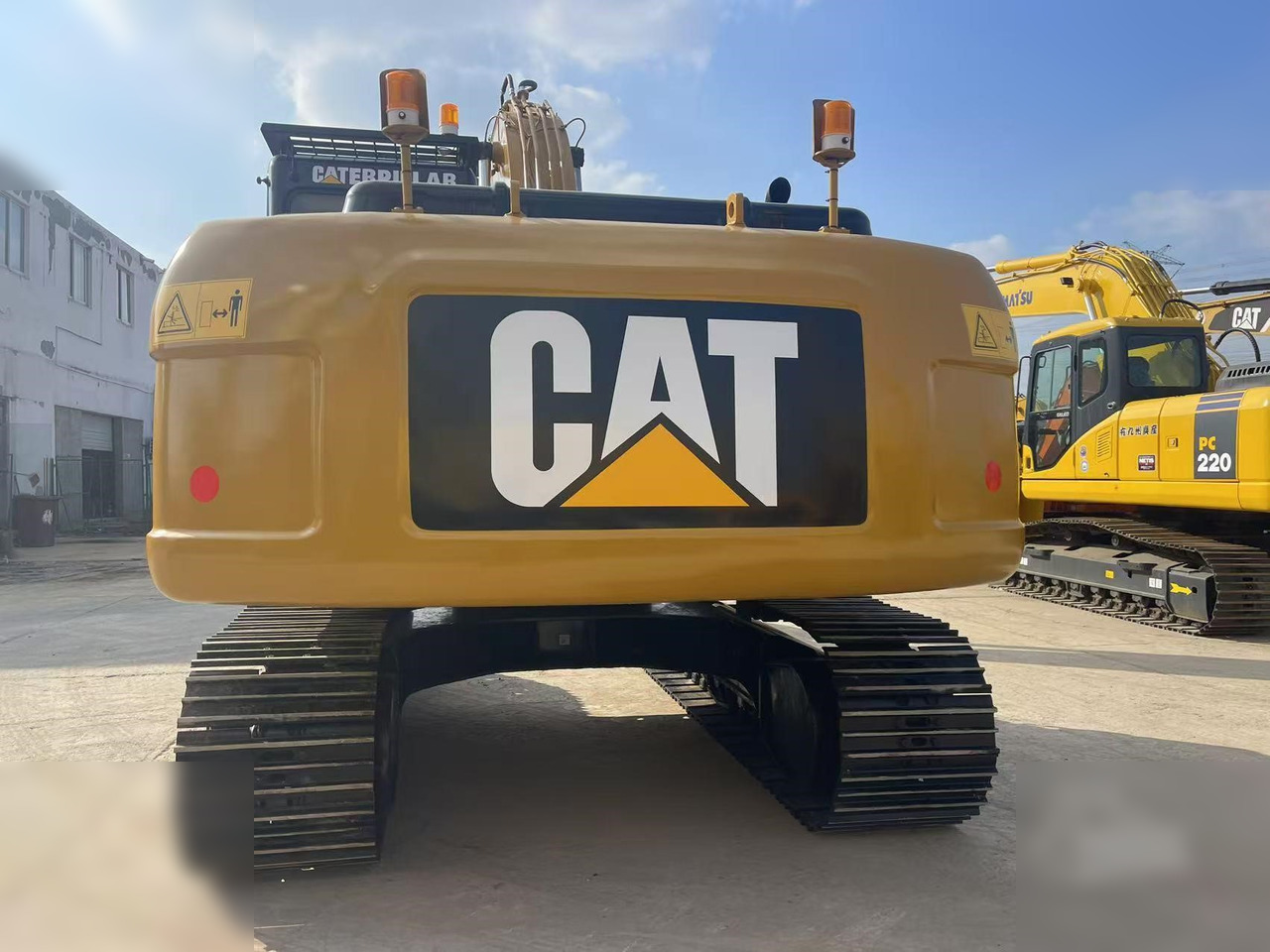 CATERPILLAR 320D - Crawler excavator: picture 2 CATERPILLAR 320D - Crawler excavator: picture 2