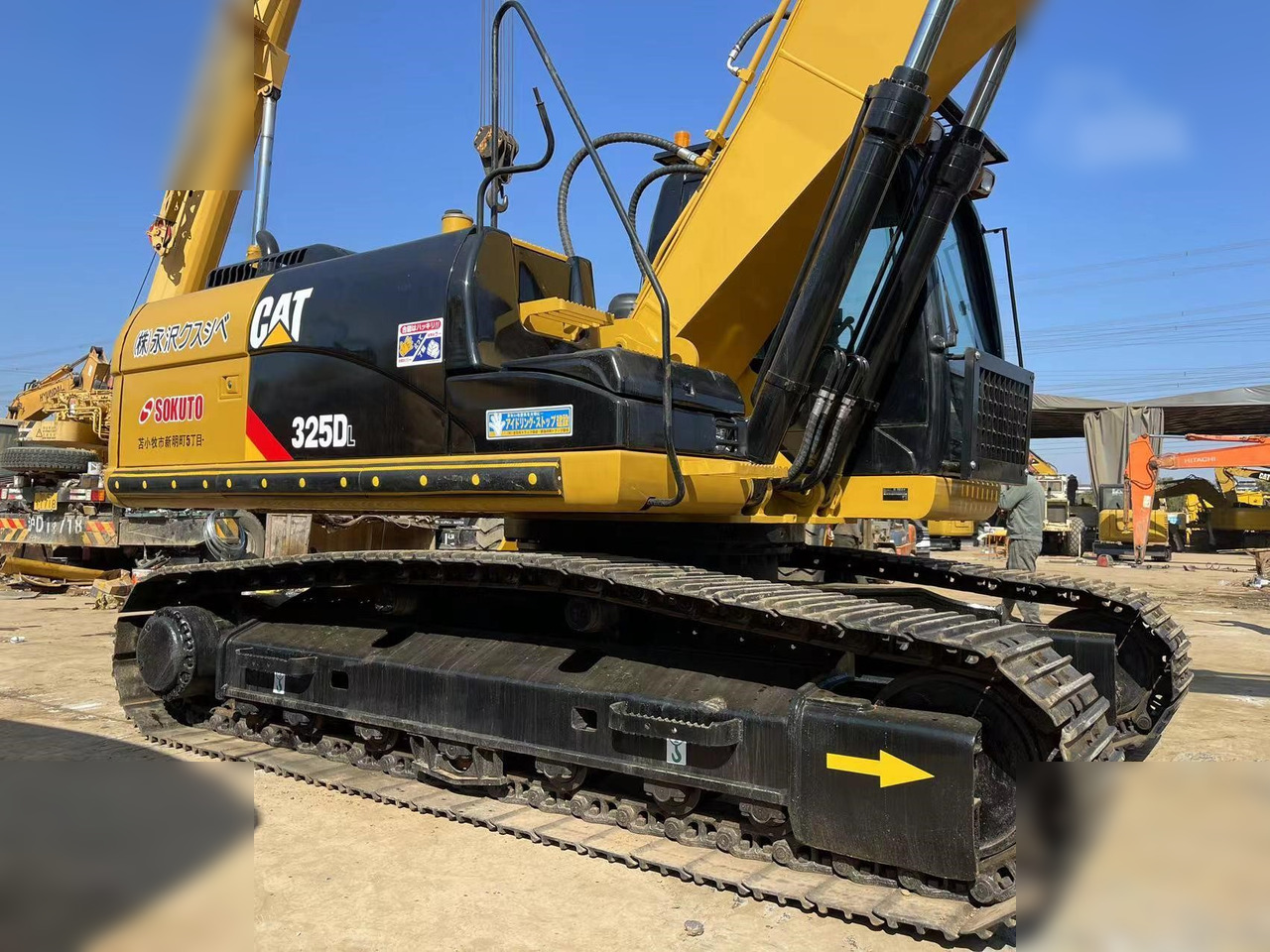 CATERPILLAR 325DL - Crawler excavator: picture 5 CATERPILLAR 325DL - Crawler excavator: picture 5