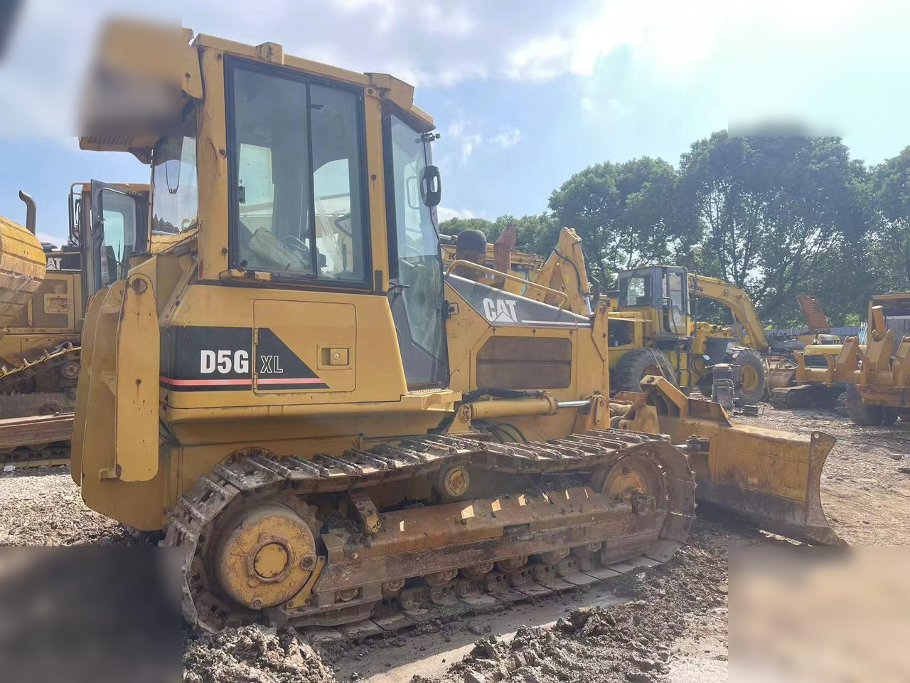 CATERPILLAR D5G XL - Bulldozer: picture 5 CATERPILLAR D5G XL - Bulldozer: picture 5
