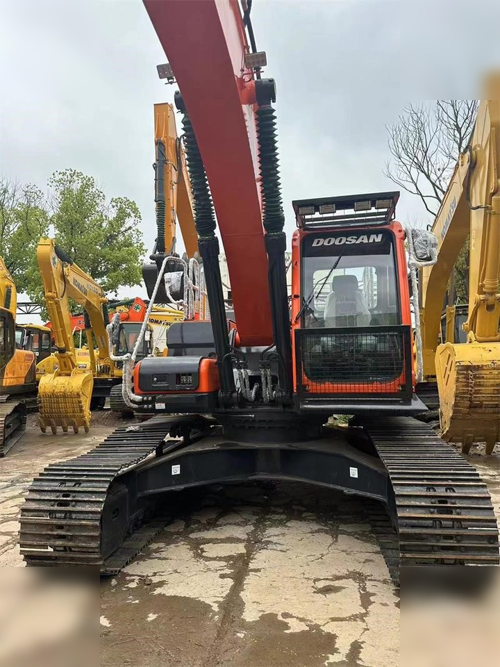 DOOSAN DX300 LC-9C - Crawler excavator: picture 3 DOOSAN DX300 LC-9C - Crawler excavator: picture 3