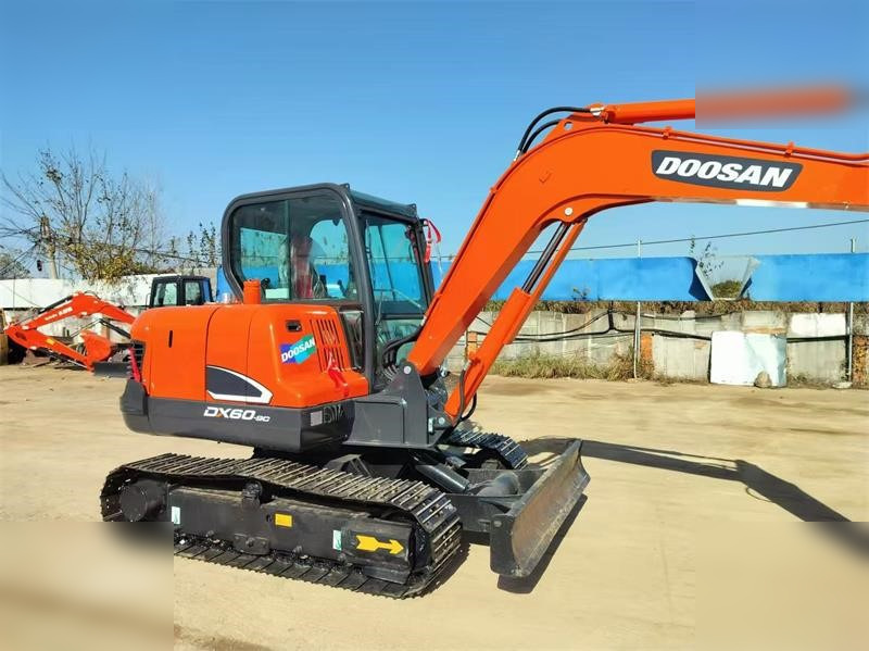 DOOSAN DX60-9C - Crawler excavator: picture 3 DOOSAN DX60-9C - Crawler excavator: picture 3