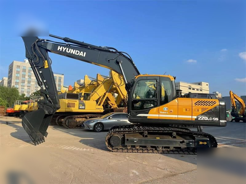 HYUNDAI ROBEX 220 LC-9S - Crawler excavator: picture 1 HYUNDAI ROBEX 220 LC-9S - Crawler excavator: picture 1