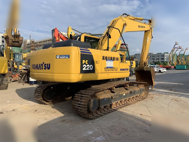KOMATSU PC220-8N1 - Crawler excavator: picture 1 KOMATSU PC220-8N1 - Crawler excavator: picture 1
