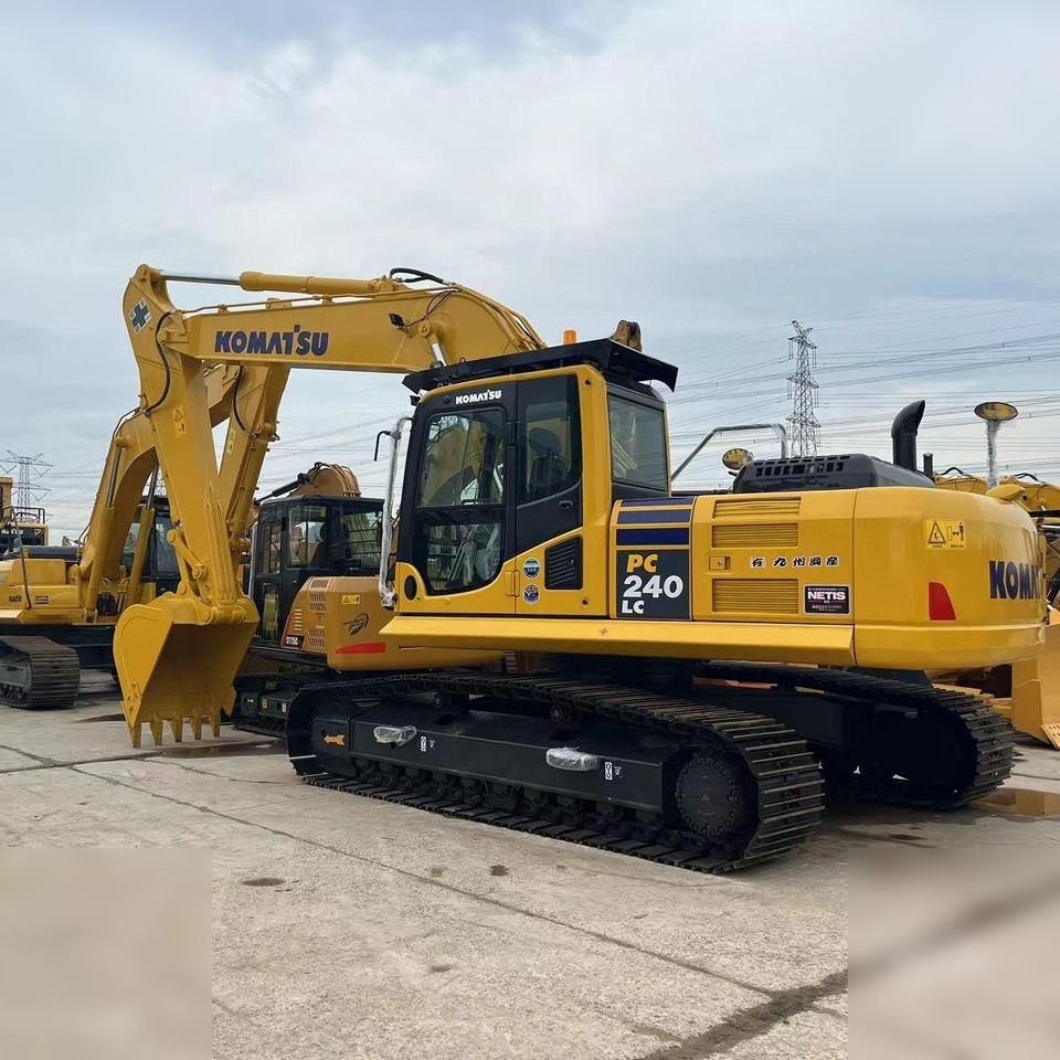 KOMATSU PC240 LC-8 - Crawler excavator: picture 1 KOMATSU PC240 LC-8 - Crawler excavator: picture 1