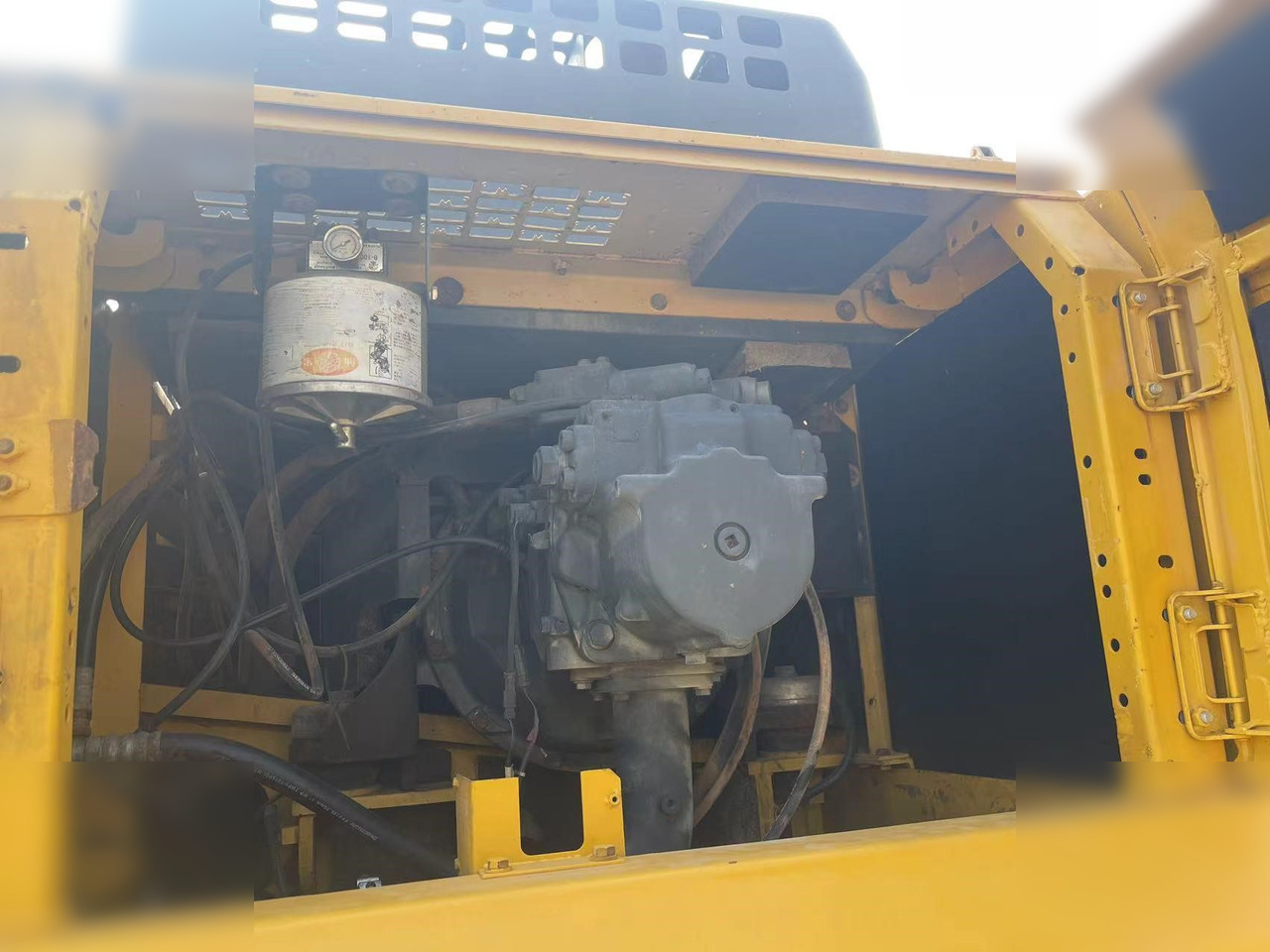 KOMATSU PC400-8R - Crawler excavator: picture 5 KOMATSU PC400-8R - Crawler excavator: picture 5