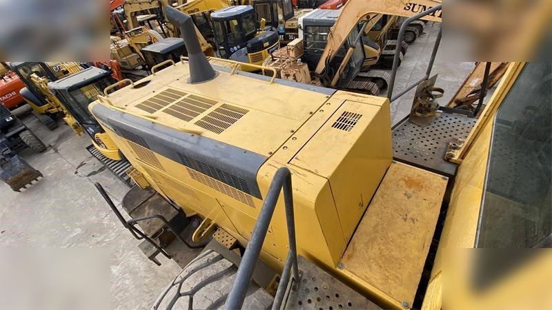 Wheel loader KOMATSU WA600-3: picture 11