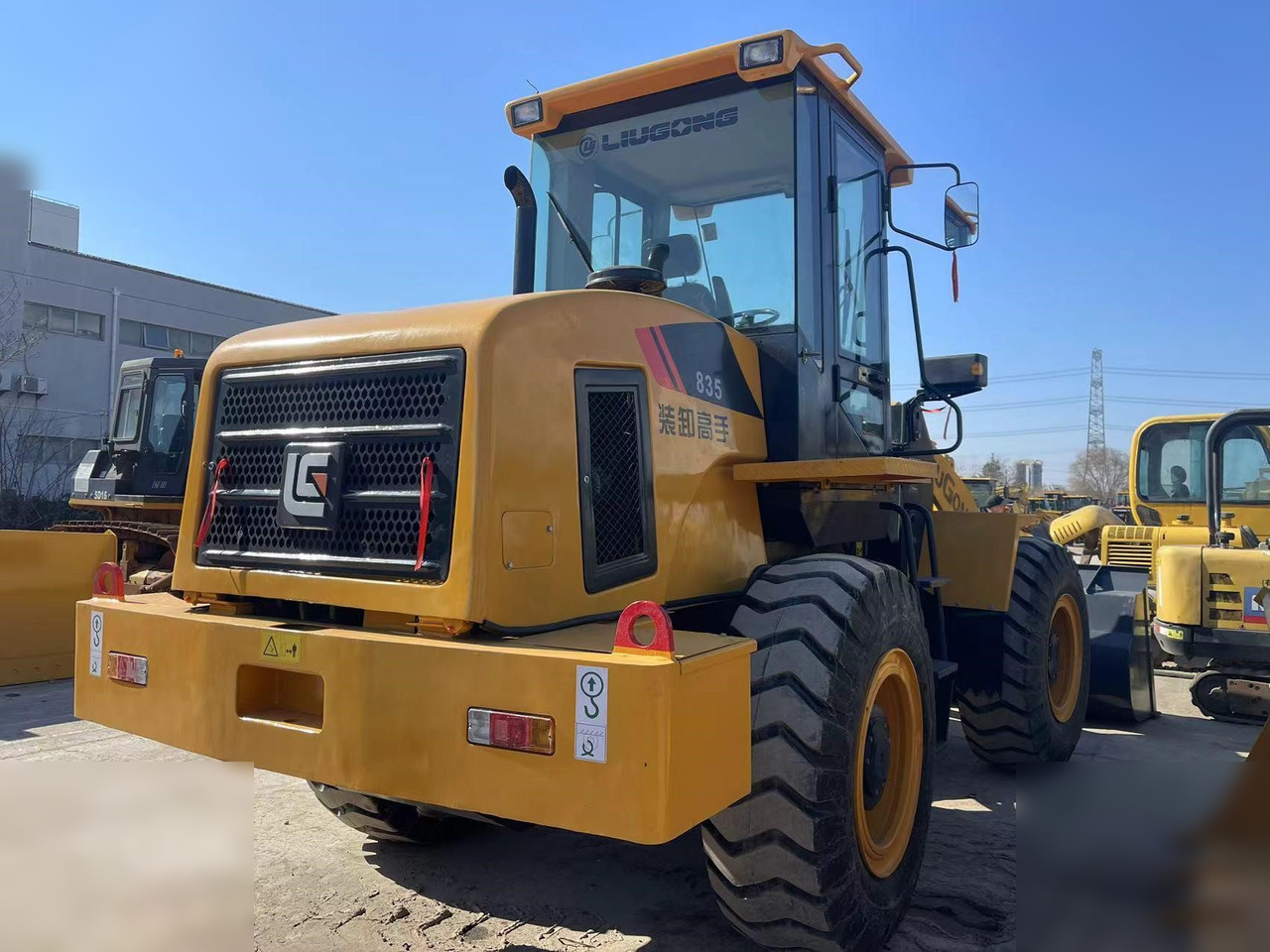 LIUGONG 835 - Wheel loader: picture 5 LIUGONG 835 - Wheel loader: picture 5