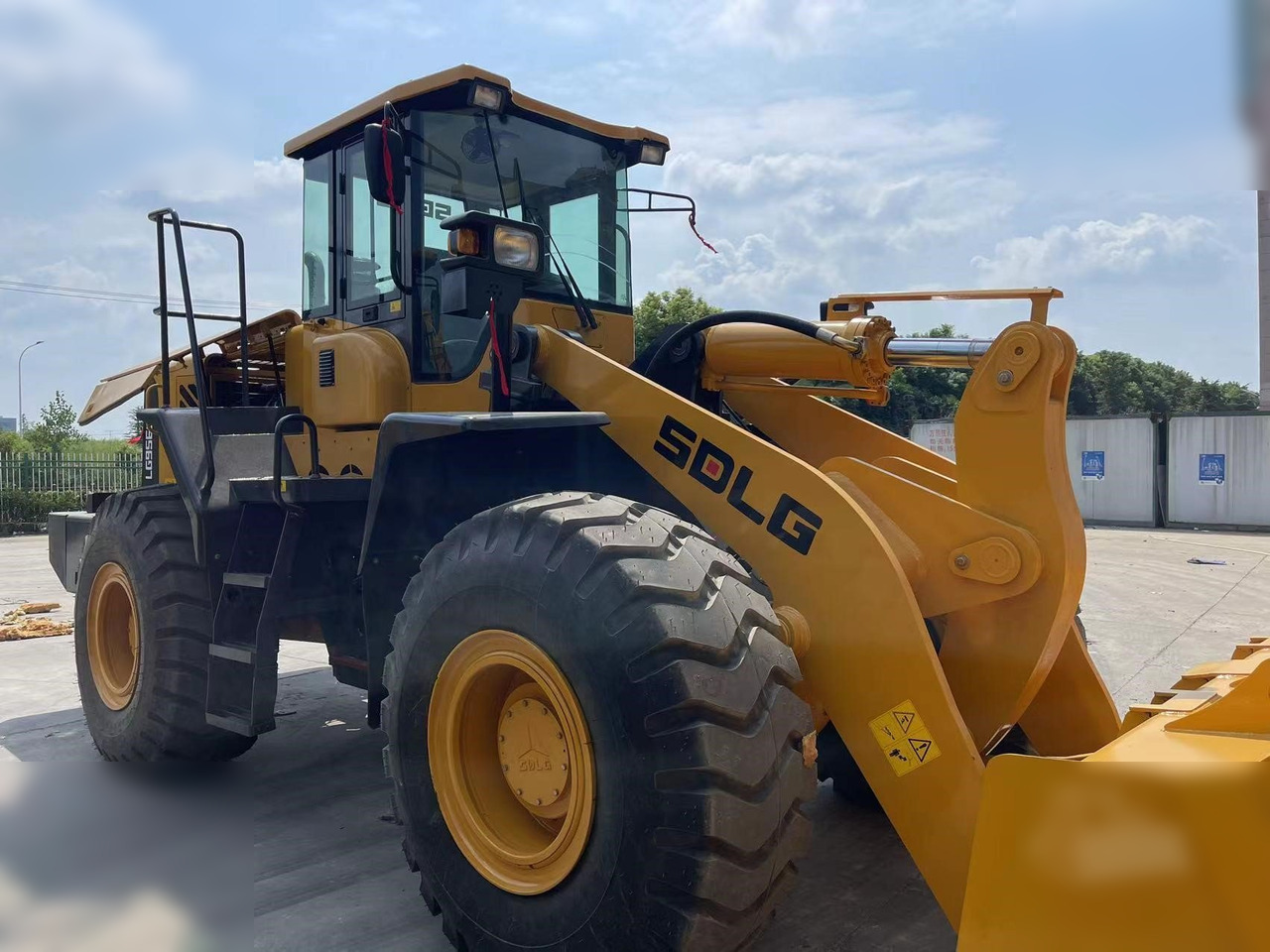 SDLG LG956L - Wheel loader: picture 4 SDLG LG956L - Wheel loader: picture 4