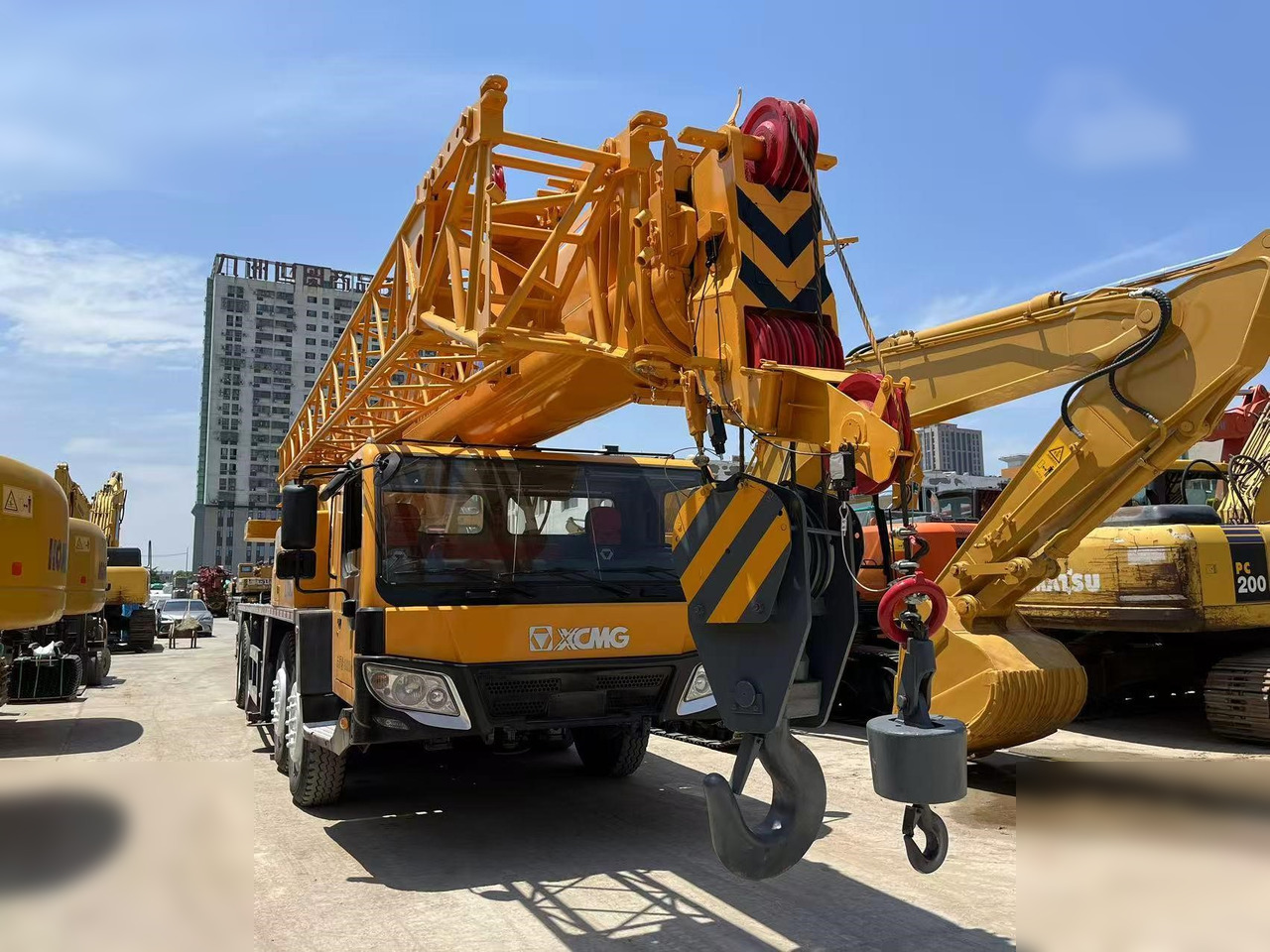 XCMG QY70K - Mobile crane: picture 2 XCMG QY70K - Mobile crane: picture 2