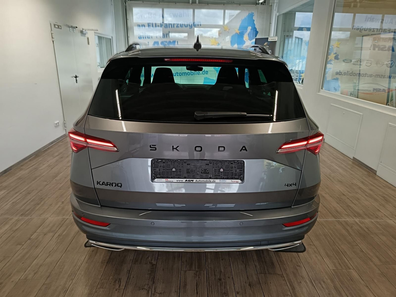 Skoda Karoq Sportline 2,0 TDI 4x4*AHK*PSD*STD.HZG*DCC* - SUV: picture 5 Skoda Karoq Sportline 2,0 TDI 4x4*AHK*PSD*STD.HZG*DCC* - SUV: picture 5