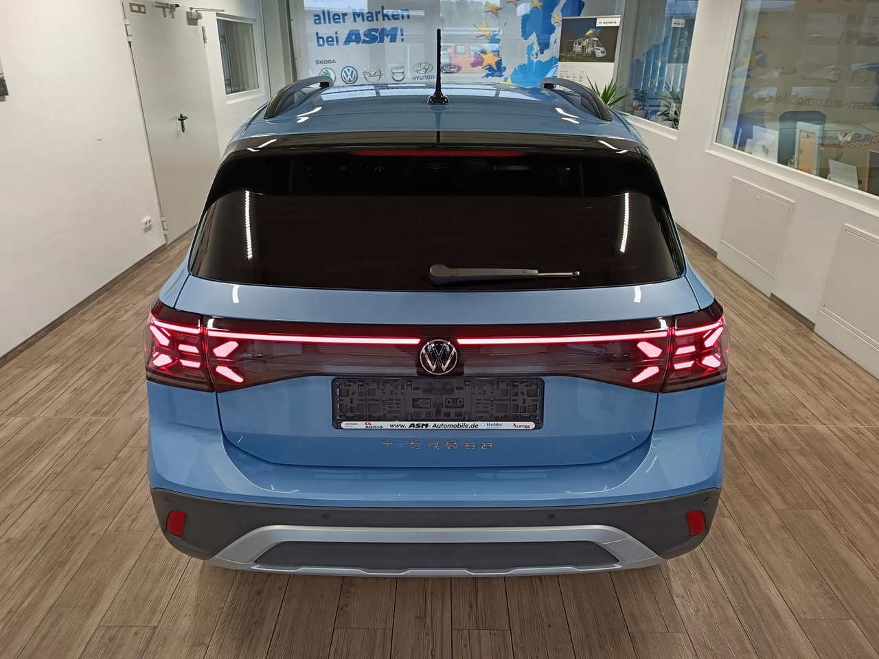 Volkswagen T-Cross Life 1.5 TSI DSG*AHK*MATRIX LED*ACC*SHZ* - SUV: picture 5 Volkswagen T-Cross Life 1.5 TSI DSG*AHK*MATRIX LED*ACC*SHZ* - SUV: picture 5
