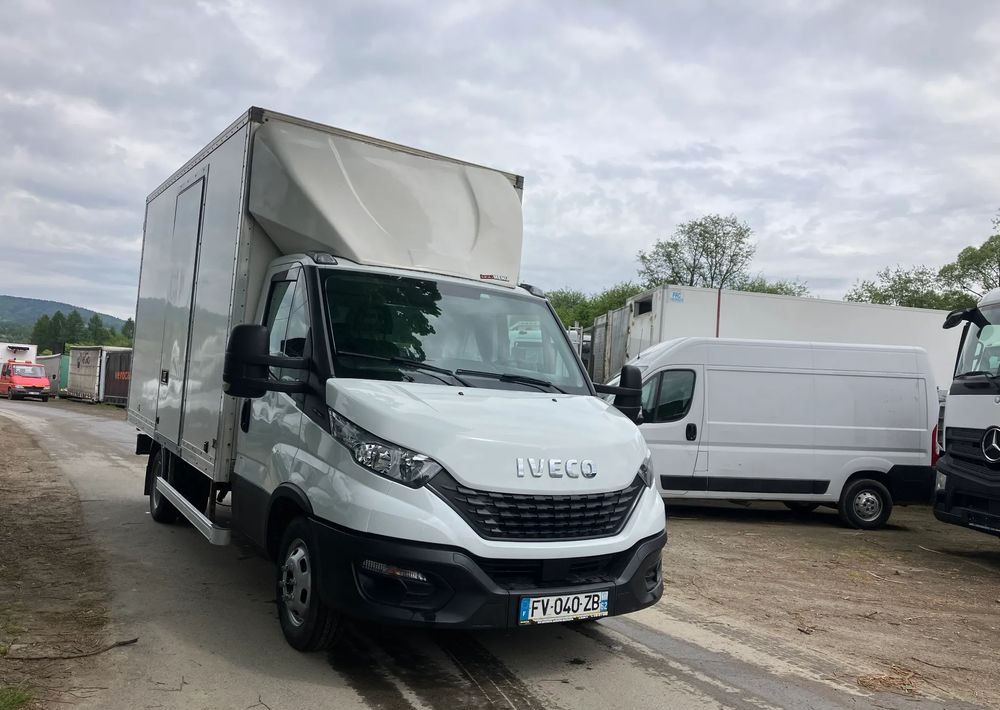 Iveco DAILY 35C16 kontener kurierka 3.0 silnik - Closed box van: picture 2 Iveco DAILY 35C16 kontener kurierka 3.0 silnik - Closed box van: picture 2