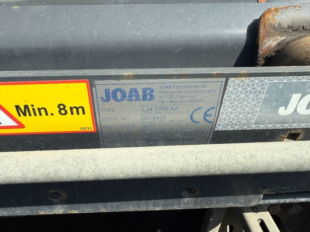 Scania R520LB8X4*4HNB - Hook lift truck: picture 4 Scania R520LB8X4*4HNB - Hook lift truck: picture 4