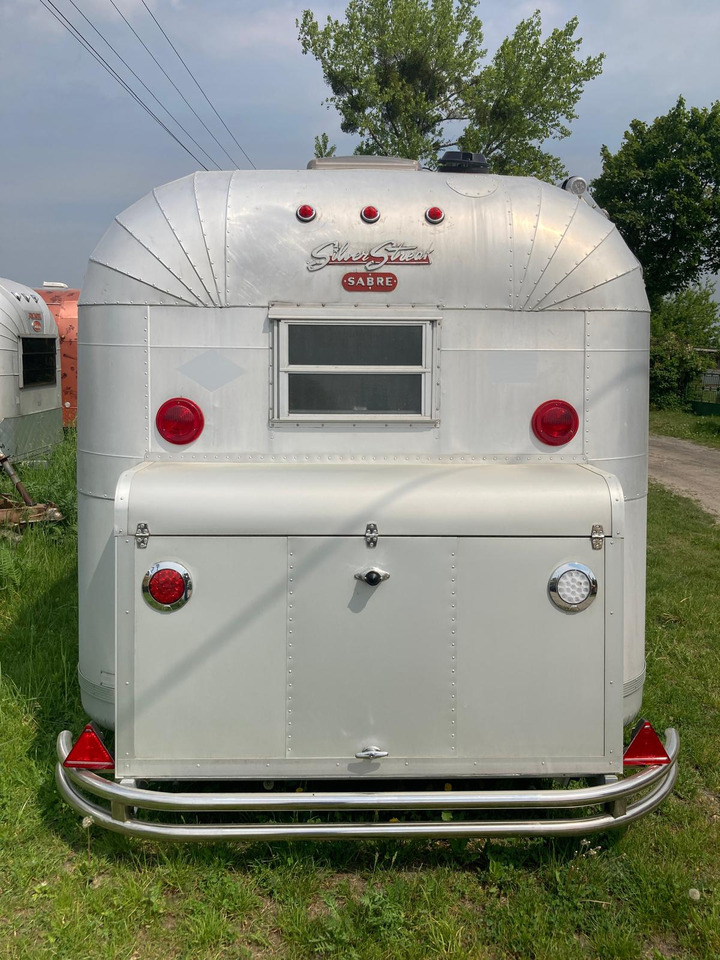 1968 Airstream Silver Streak 1968 Airstream Silver Streak – Fully Rebuilt Vintage Travel Trailer - Caravan: picture 5 1968 Airstream Silver Streak 1968 Airstream Silver Streak – Fully Rebuilt Vintage Travel Trailer - Caravan: picture 5