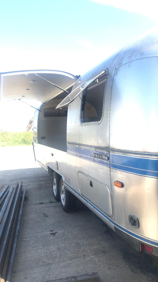 1992 Airstream Classic 1992 Airstream Classic – Fully Rebuilt Vintage Travel Trailer - Vending trailer: picture 5 1992 Airstream Classic 1992 Airstream Classic – Fully Rebuilt Vintage Travel Trailer - Vending trailer: picture 5