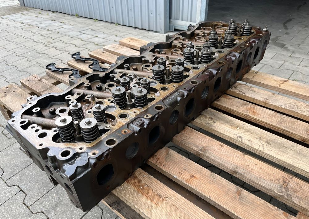 Głowica silnika DAF XF 106 euro 6 polift MX-13 - Engine for Truck: picture 2 Głowica silnika DAF XF 106 euro 6 polift MX-13 - Engine for Truck: picture 2