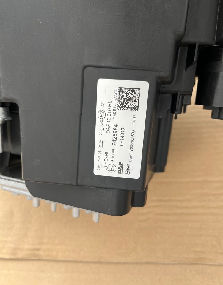 NOWE lampy LED DAF XG XG+ XF reflektor oryginał lampa NOWA - Lights/ Lighting for Truck: picture 3 NOWE lampy LED DAF XG XG+ XF reflektor oryginał lampa NOWA - Lights/ Lighting for Truck: picture 3