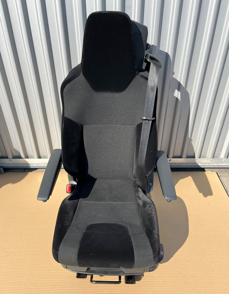 NOWY Fotel kierowcy MAN TG3 TGX nowy model siedzenie lewe - Seat for Truck: picture 1 NOWY Fotel kierowcy MAN TG3 TGX nowy model siedzenie lewe - Seat for Truck: picture 1