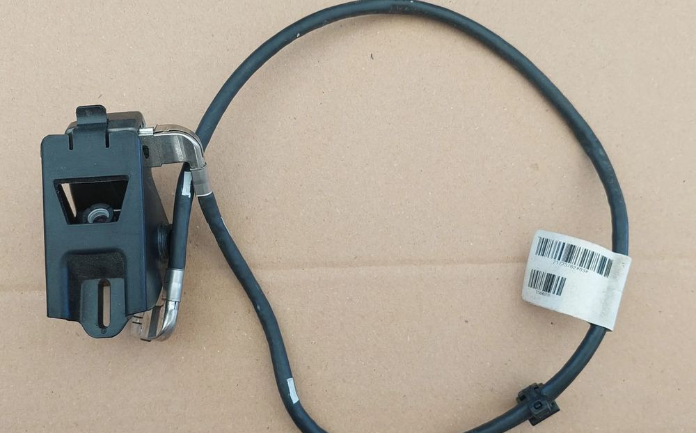 VOLVO FH4 RADAR KAMERA - Sensor for Truck: picture 1 VOLVO FH4 RADAR KAMERA - Sensor for Truck: picture 1