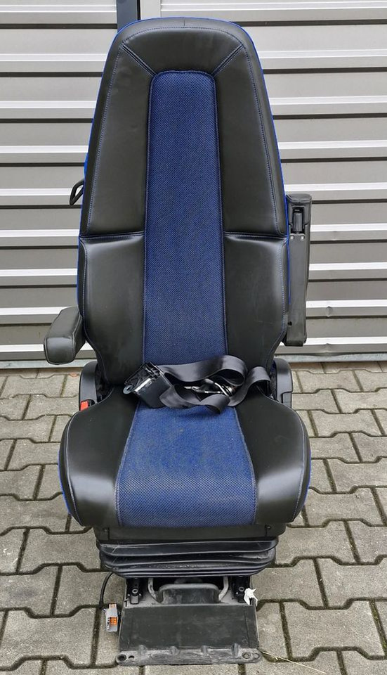 VOLVO FH5 FM5 FOTEL PASAŻERA UK - Cab and interior: picture 1 VOLVO FH5 FM5 FOTEL PASAŻERA UK - Cab and interior: picture 1