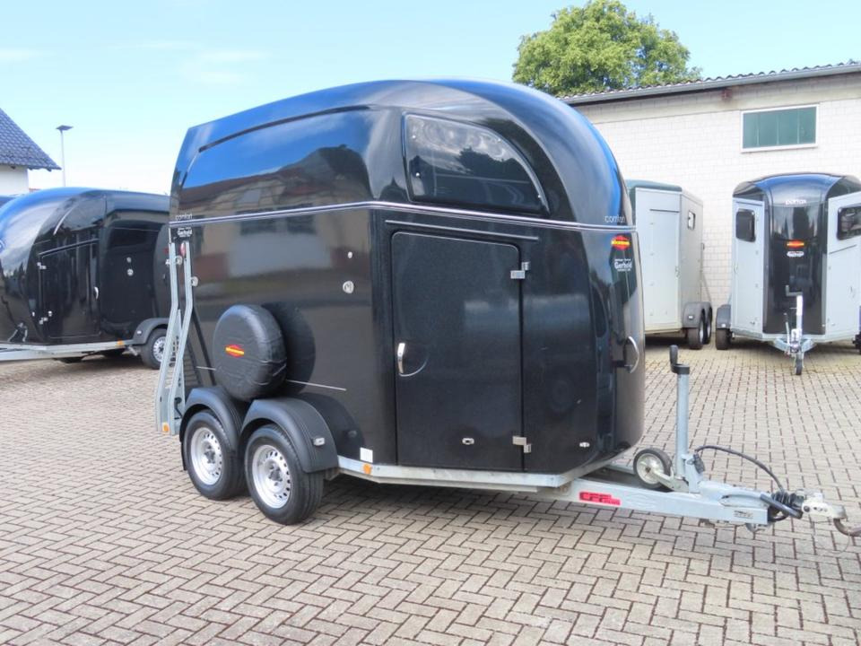 Böckmann Pferdeanhänger, Comfort, Alub. Sattelk. 100 km/h - Horse trailer: picture 1 Böckmann Pferdeanhänger, Comfort, Alub. Sattelk. 100 km/h - Horse trailer: picture 1