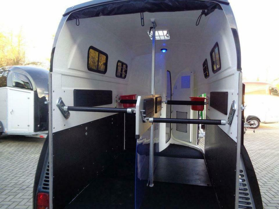 Horse trailer Böckmann, Pferdeanhänger, Grand  Master SR, 100 km/h, Videokamera: picture 8