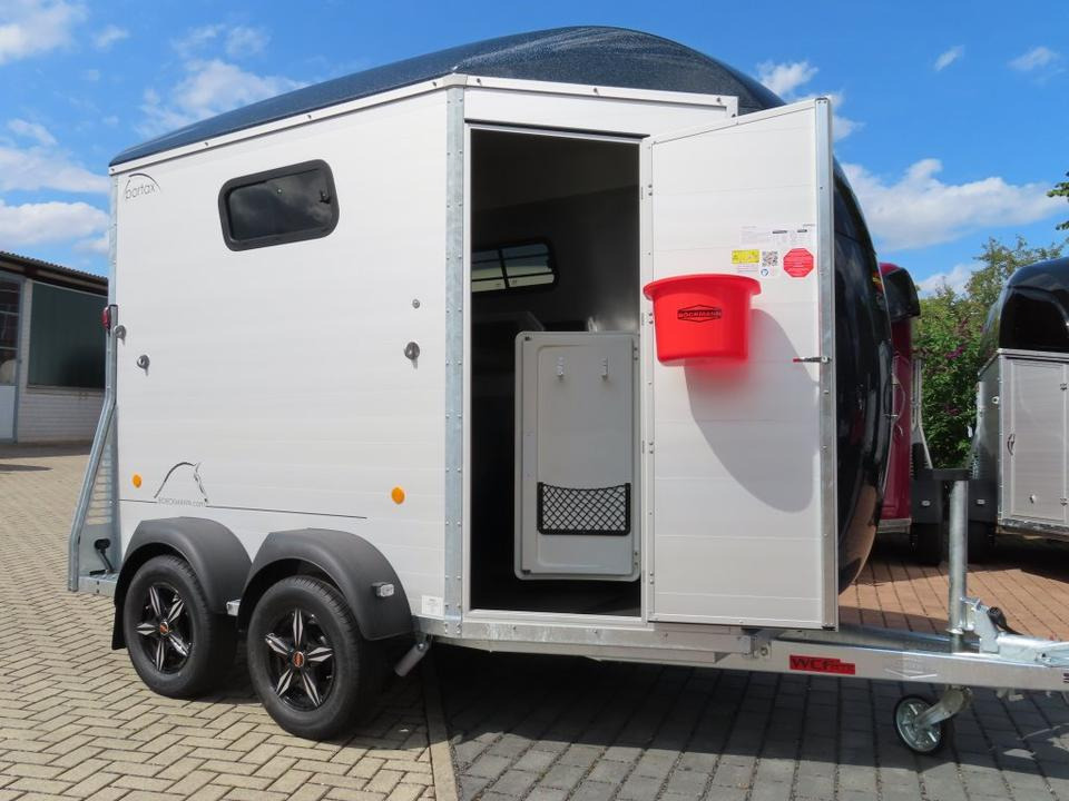 Böckmann Pferdeanhänger,Portax SKA, 2025 WCF Fenster links - Horse trailer: picture 3 Böckmann Pferdeanhänger,Portax SKA, 2025 WCF Fenster links - Horse trailer: picture 3