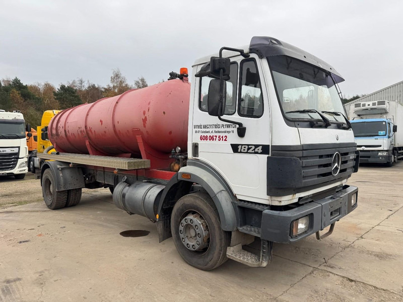 Mercedes-Benz SK 1824 (10.000 L / GRAND PONT / LAMES / V6 MOTEUR / PARFAIT ETAT) - Vacuum truck: picture 3 Mercedes-Benz SK 1824 (10.000 L / GRAND PONT / LAMES / V6 MOTEUR / PARFAIT ETAT) - Vacuum truck: picture 3