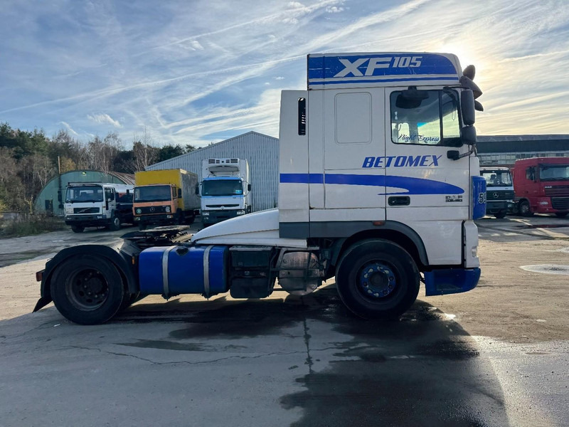 DAF 105 XF 460 Space Cab (MANUAL GEARBOX / BOITE MANUELLE / 2011) - Tractor truck: picture 4 DAF 105 XF 460 Space Cab (MANUAL GEARBOX / BOITE MANUELLE / 2011) - Tractor truck: picture 4