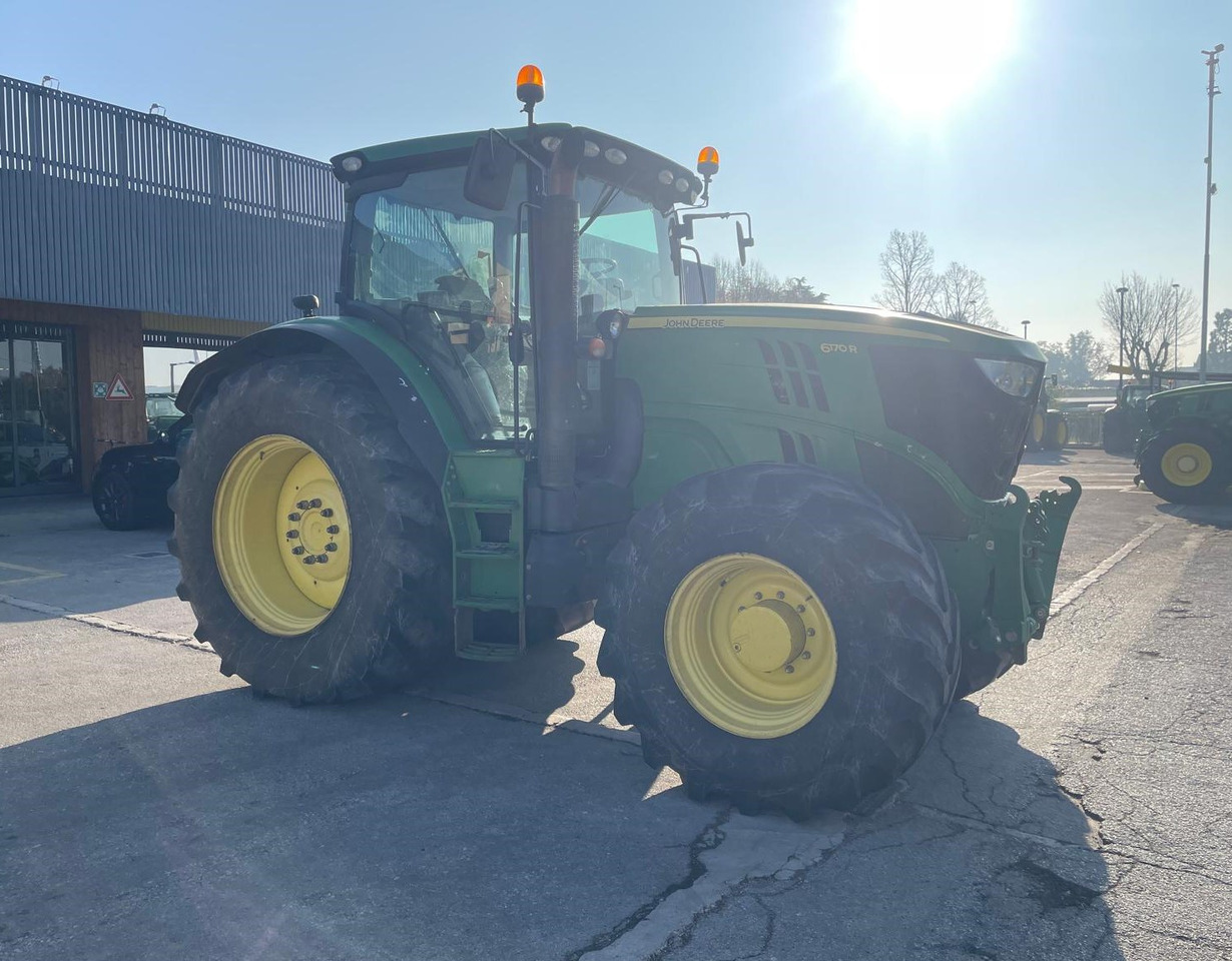 JOHN DEERE 6170 R - Farm tractor: picture 2 JOHN DEERE 6170 R - Farm tractor: picture 2