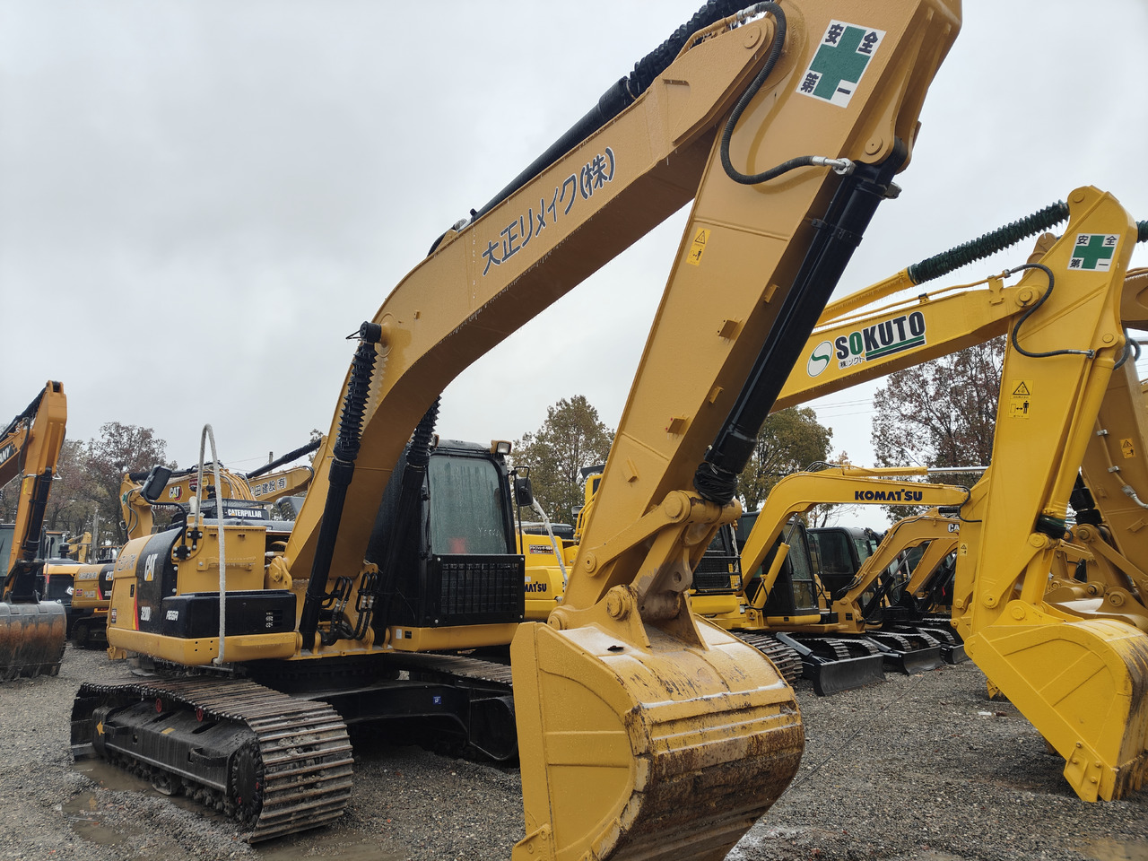 CATERPILLAR 320D - Crawler excavator: picture 2 CATERPILLAR 320D - Crawler excavator: picture 2