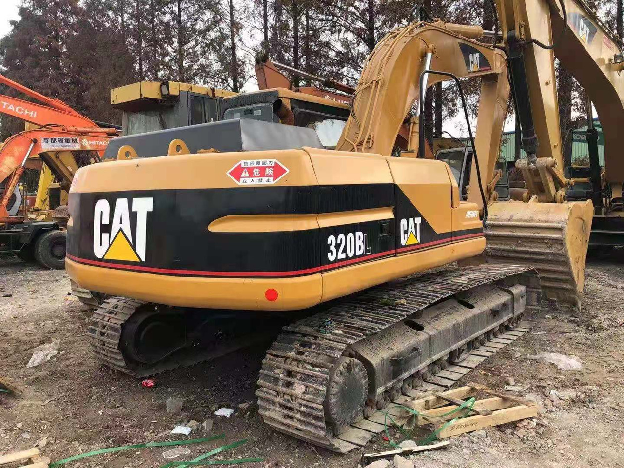 CATERPILLAR Used CAT 320b Excavator - Crawler excavator: picture 2 CATERPILLAR Used CAT 320b Excavator - Crawler excavator: picture 2