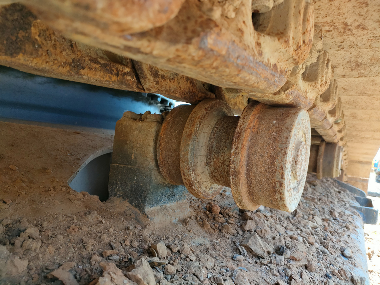 Crawler excavator Komatsu 300-7: picture 21