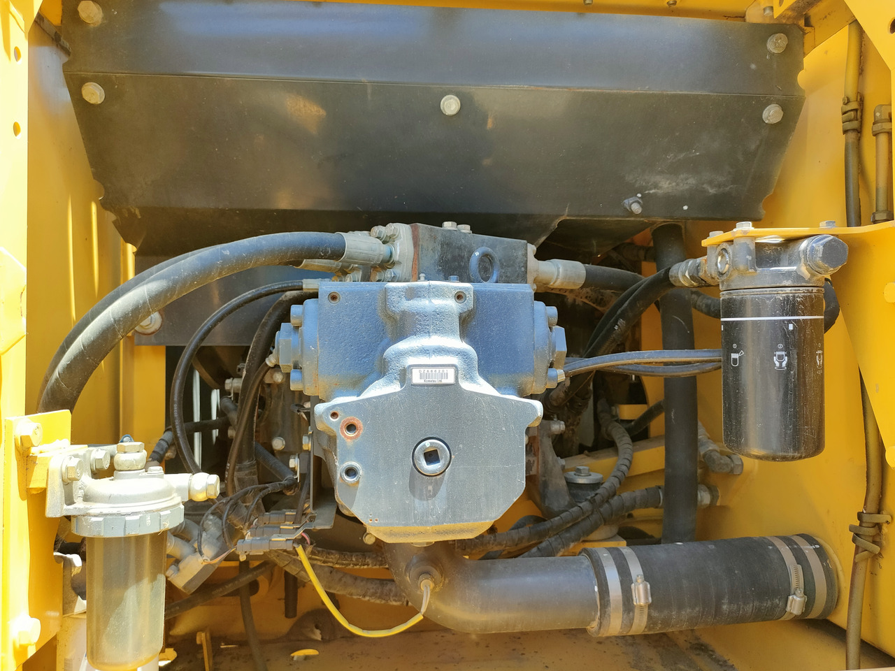 Crawler excavator Komatsu 300-7: picture 15