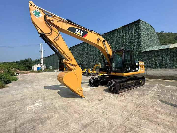 Urgent Sale! Used Cat 320D2Exavator | Low Operating Hours, Flexible Payment Options! - Crawler excavator: picture 2 Urgent Sale! Used Cat 320D2Exavator | Low Operating Hours, Flexible Payment Options! - Crawler excavator: picture 2